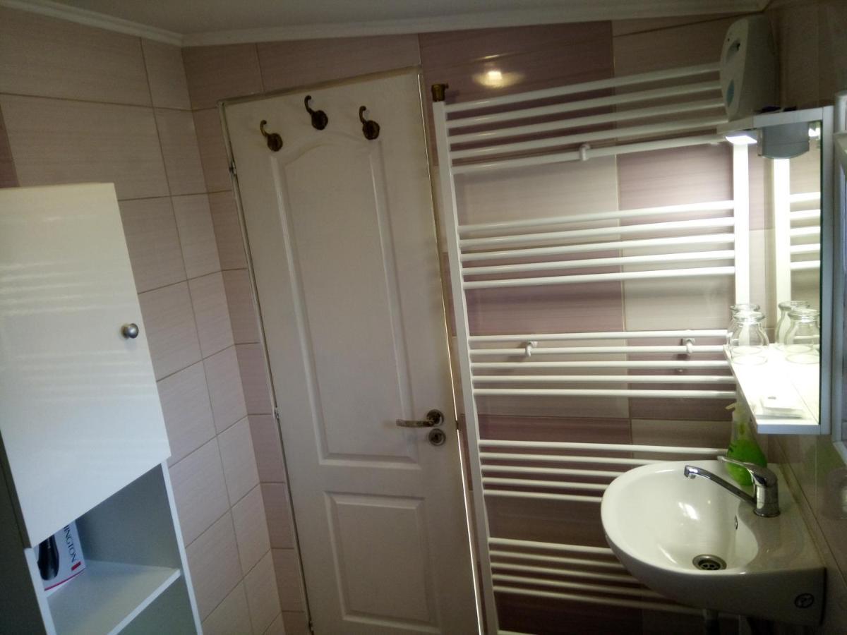 Elizabeth'S Rooms Gherla Экстерьер фото