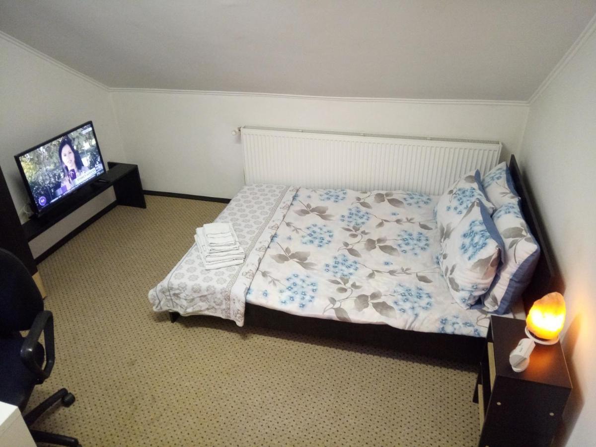 Elizabeth'S Rooms Gherla Экстерьер фото
